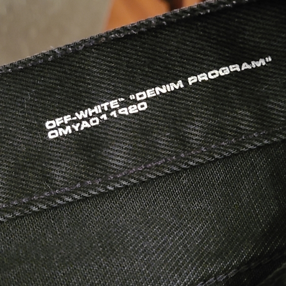 OFF-WHITE jeans - diagonal back leg - Picture 8 of 16